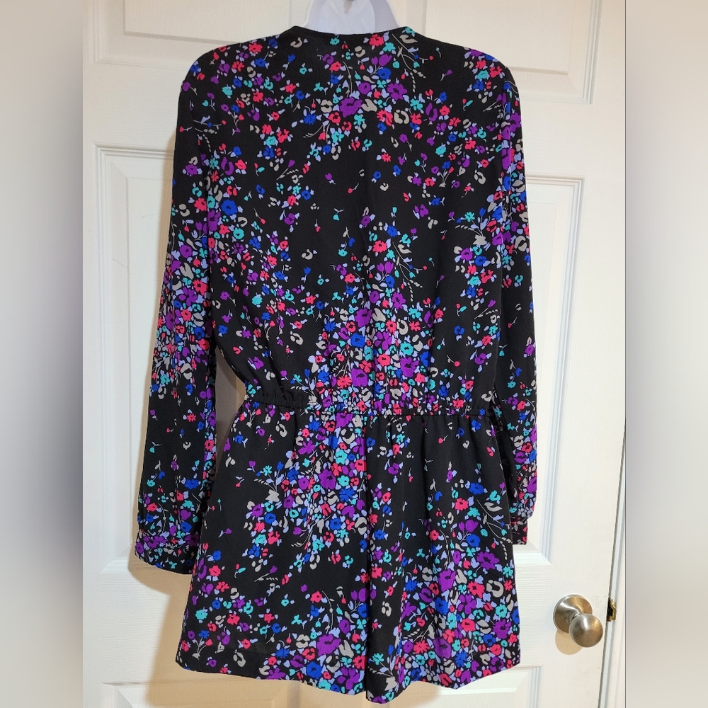 Romper - Picture 2 of 3